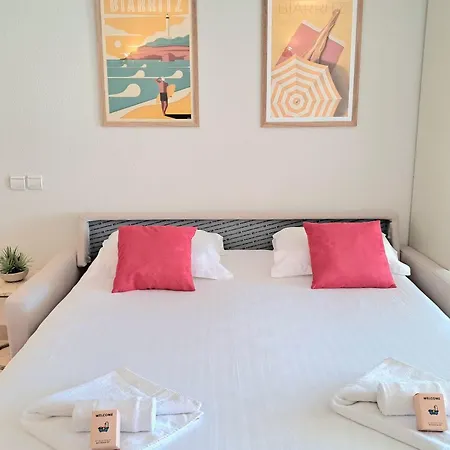 Roche Ronde - Welkeys Apartment